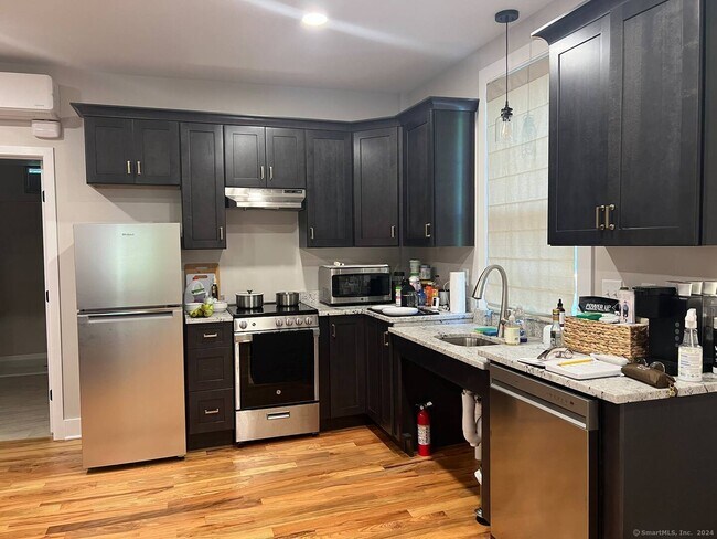 Photo - 23 Main St Unit 5 - The Chace Suite