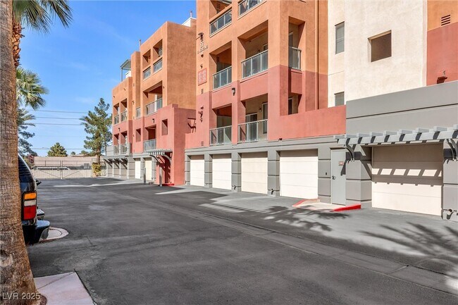 Building Photo - 87 E Agate Ave Unit 403 Rental