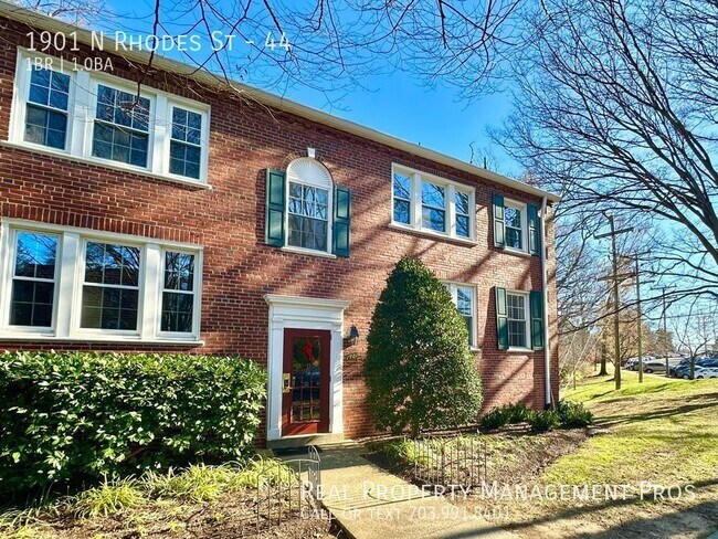 Light & Bright Corner Condo- Walk to Metro! - Light & Bright Corner Condo- Walk to Metro! Unit 44