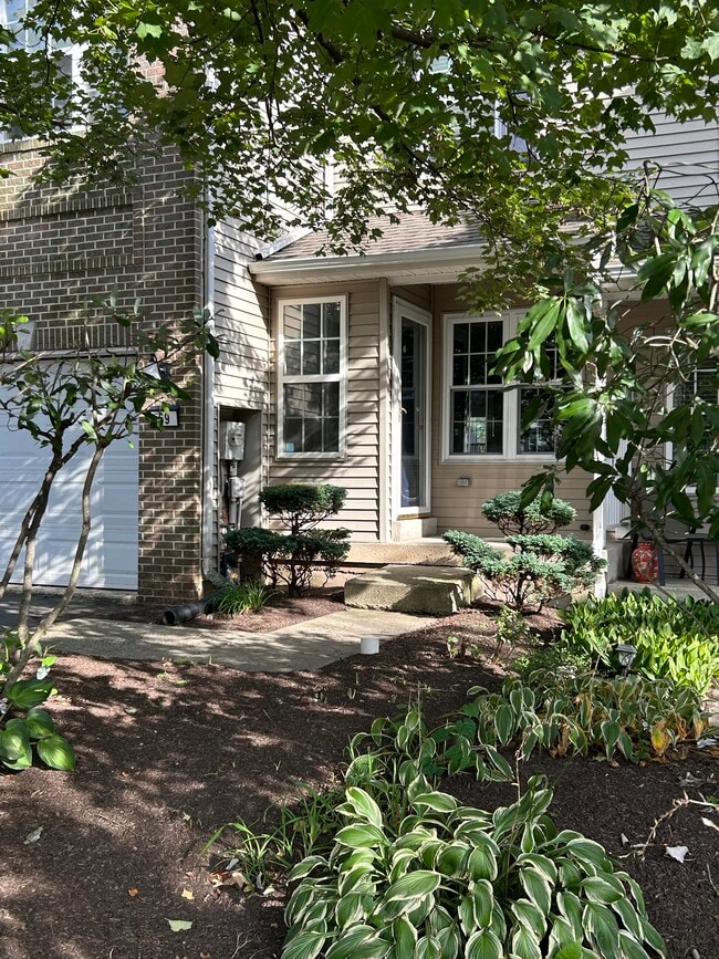 Front entrance - 69 Walker Rd Rental