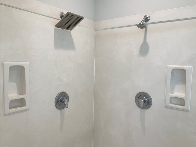 Photo - 25818 Overlake Dr