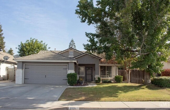 Photo - 9101 Chattaroy St