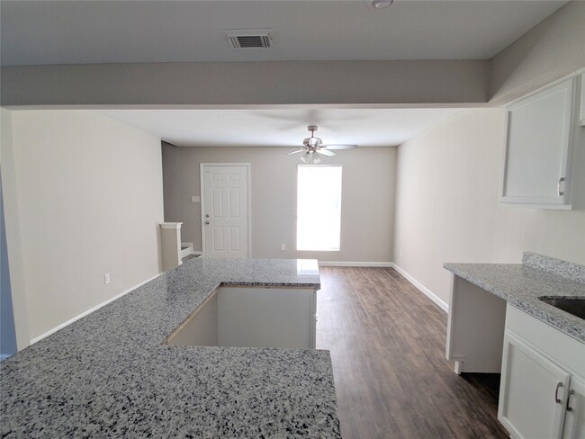 Photo - 1960 Upland Dr