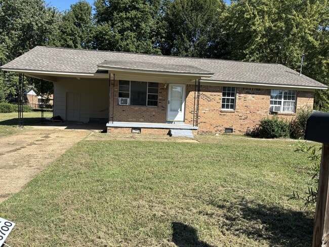 Building Photo - 488 Carlita St