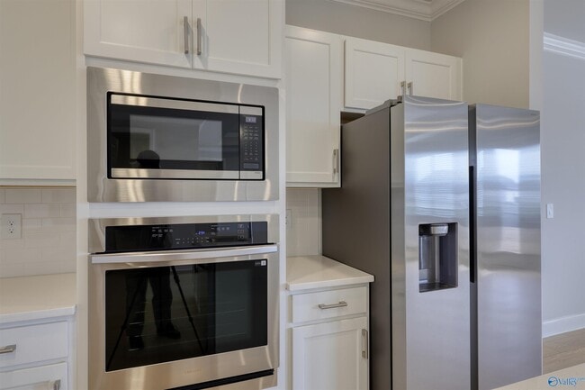 Photo - 110 Clift Crk Dr