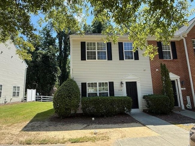Photo - 146 Forthview Way