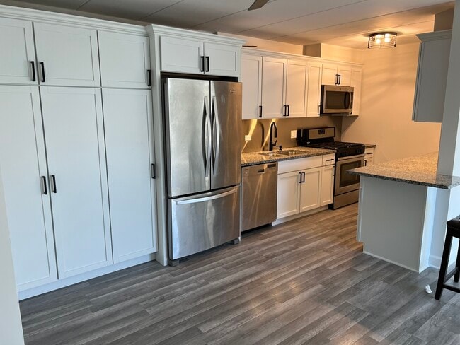 Photo - 10611 Parkside Ave