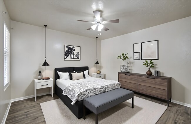 Photo - 2021 Spenwick Dr