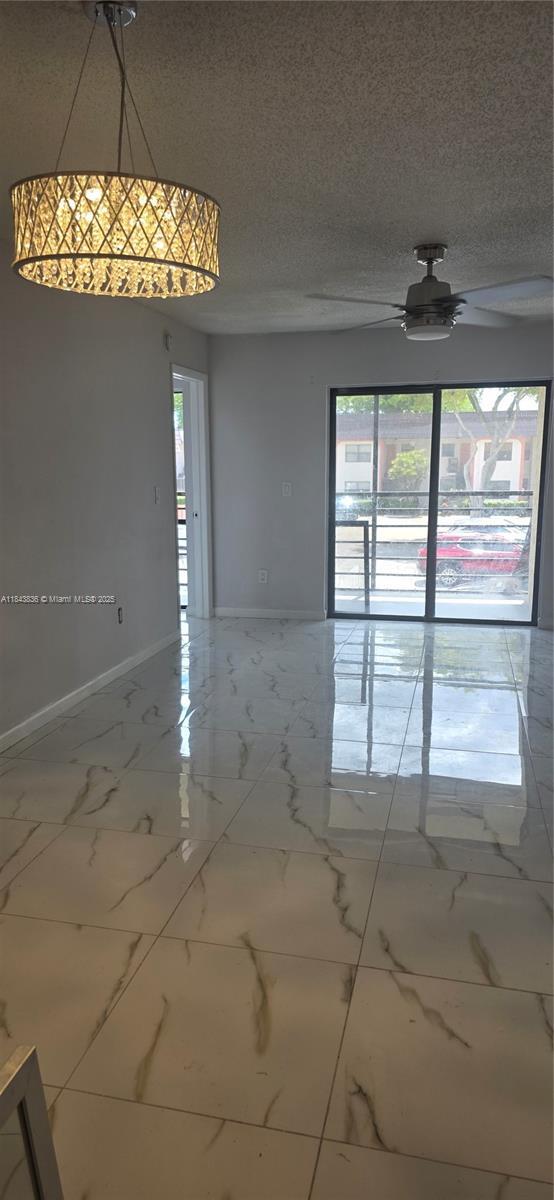 Building Photo - 900 NE 209th Terrace Unit 203-31 Rental