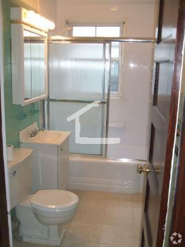 Building Photo - Gorgeous 4 Bd 2 Bth in beautiful Brighton Rental