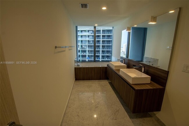 Photo - 1000 Brickell Plaza Unit 2809