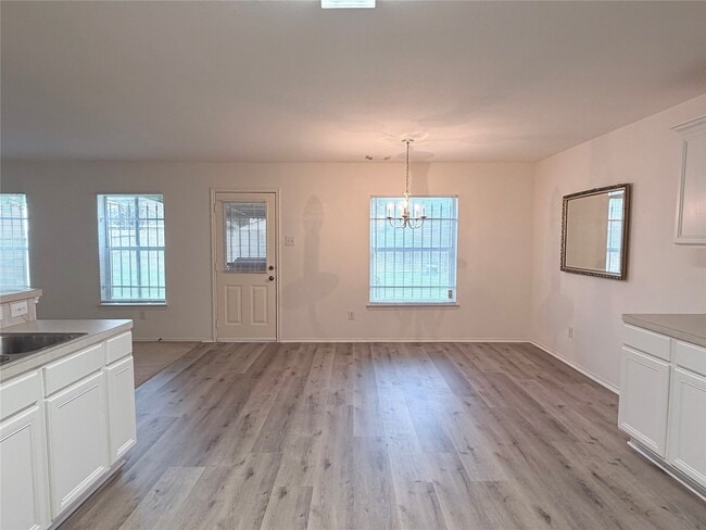 Building Photo - 15627 Haleys Landing Ln
