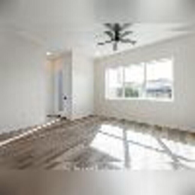 Photo - 1861 Zeta Way