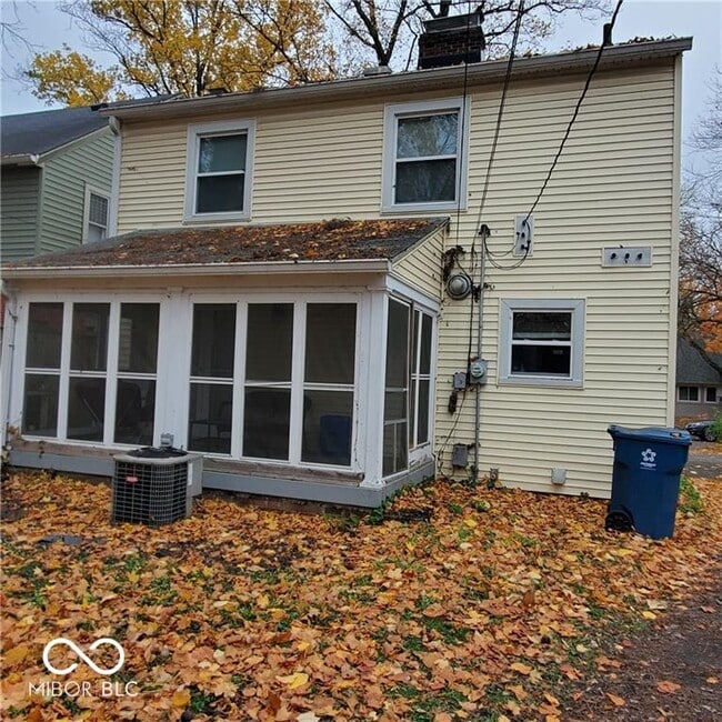 Photo - 4635 Rookwood Ave