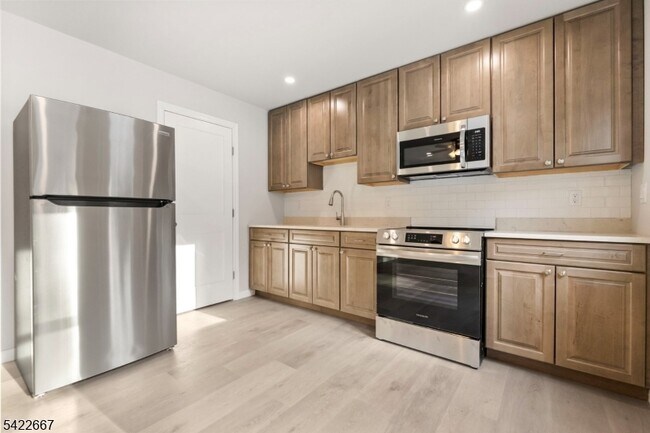 Photo - 7 Mountain Rd