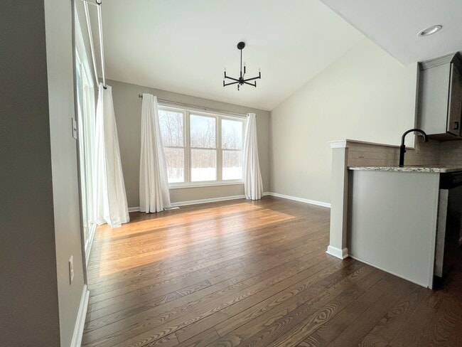 Photo - Stunning 4-Bed Single-Family Home For Rent in Amherst - Cherry Laurel Lane