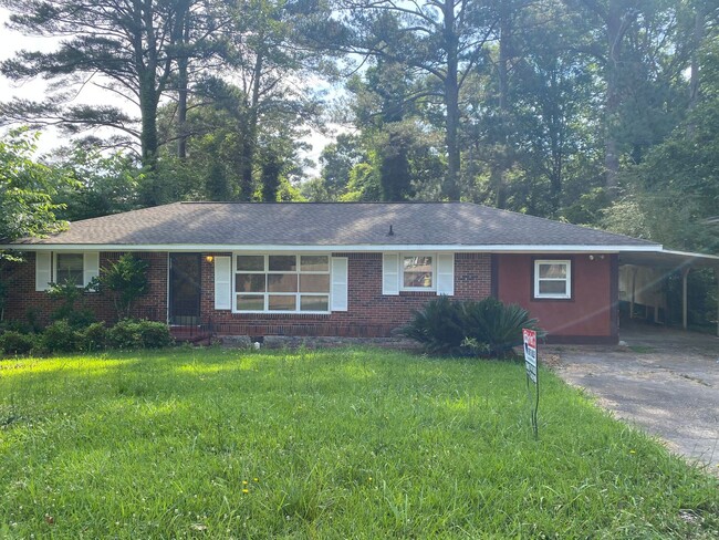 Expanded 3 Bed/2 Bath Mid-Century Ranch Home! - Expanded 3 Bed/2 Bath Mid-Century Ranch Home!