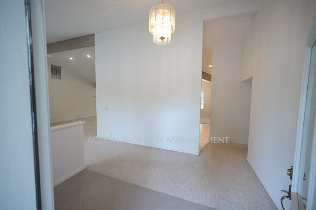 Photo - 3 bed 2.5 bath home in a private country setting, close to town. All new luxury vinyl plank floor...