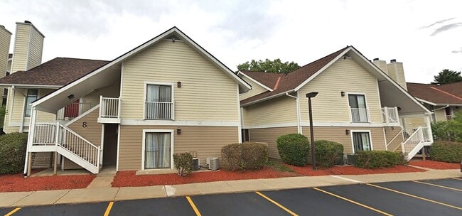 Building Photo - The Landings of Madison Heights Rental