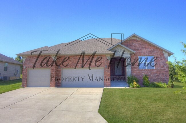 Building Photo - The Home You’ve Been Waiting For- 4 Bedrooms, 3-Car Garage, Great Location