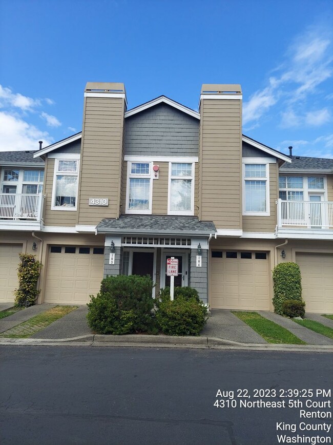 Renton Plum Grove Condominiums - 2 bedroom... - Renton Plum Grove Condominiums - 2 bedroom...