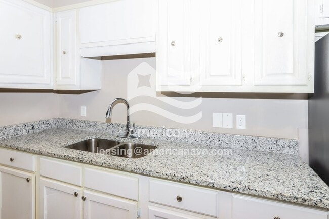 Photo - 5517 Janeru Cir