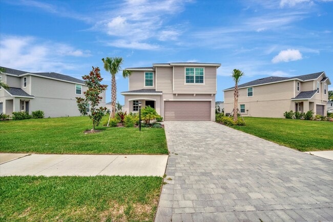Lakewood Ranch Newer Build - 5 Bedroom Home - Lakewood Ranch Newer Build - 5 Bedroom Home