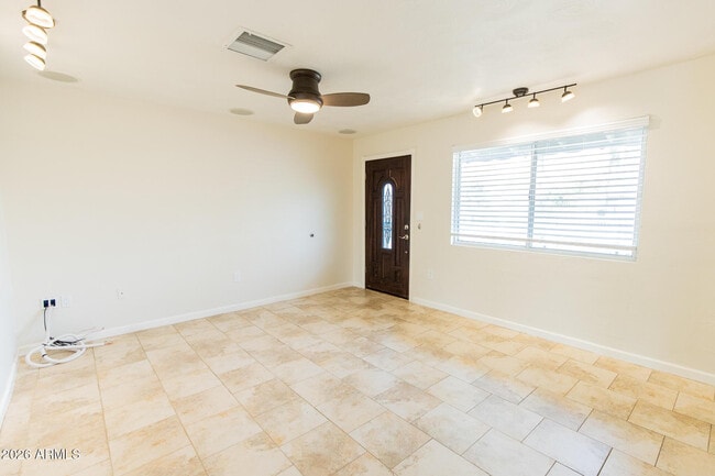 Photo - 1029 W Elna Rae St