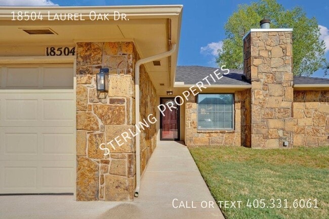 18504 Laurel Oak Dr