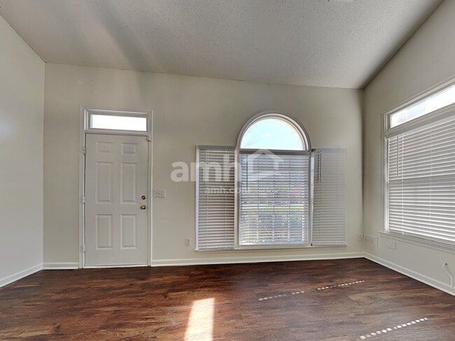 Photo - 29 Park Village Ln