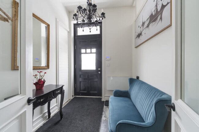 Photo - 3979 R. Saint-Denis Unit SI ID1543086P