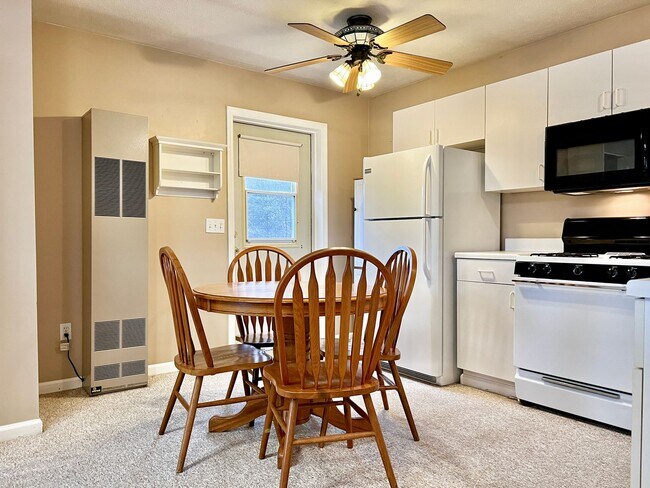 Photo - 5093 M-37 Unit Studio -C