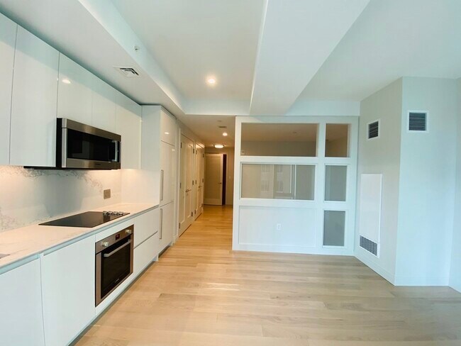 Photo - 135 Seaport Blvd Unit 1012