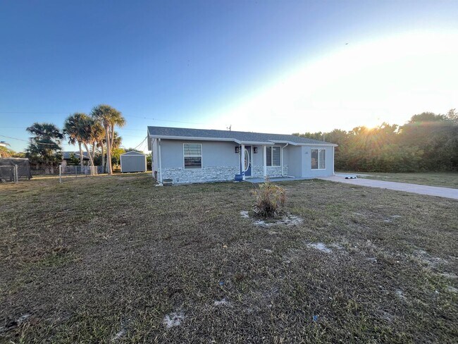 Photo - 18113 Cochran Blvd