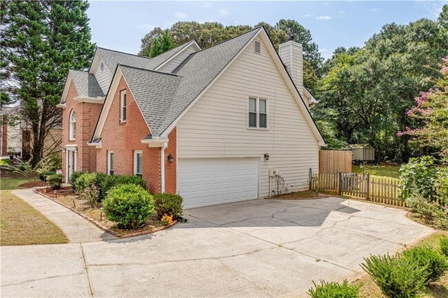 Photo - 2238 Roseberry Ln