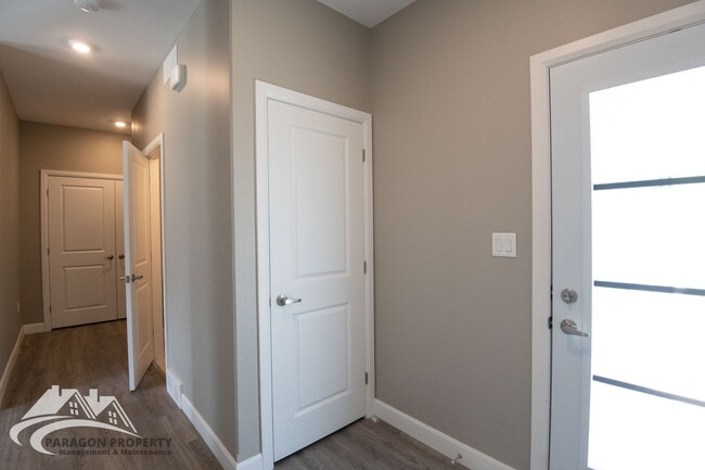 Photo - 62 Llydican Ave