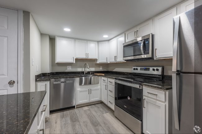 Building Photo - 2207-2217-2217 Aurora Dr Unit 2209 Rental