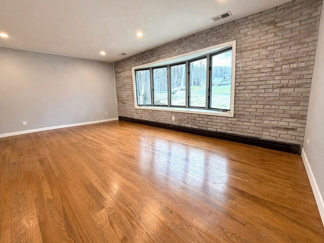 Photo - 2119 Oaklyn Dr Unidad A