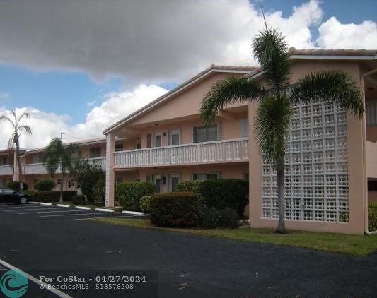 Photo - 2111 NE 42nd Ct Condominio Unidad 102W