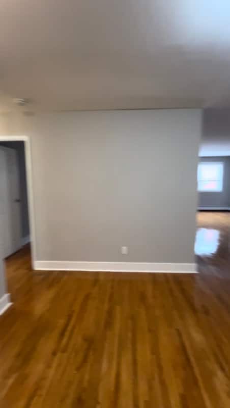 Photo - 385 Park Ave