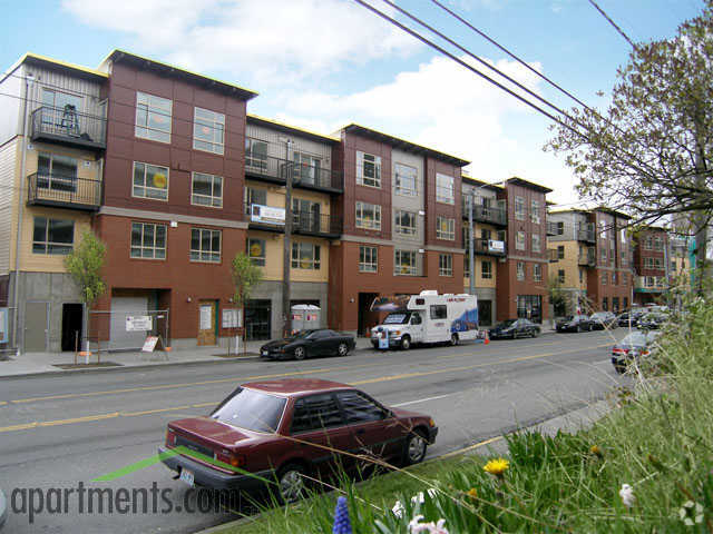 Community - Eastlake 2851 Apartments