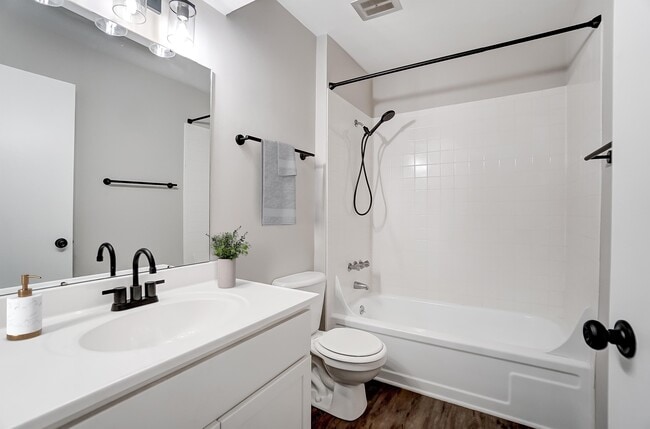 2 BED | 1.5 BATH - Reno Bathroom
