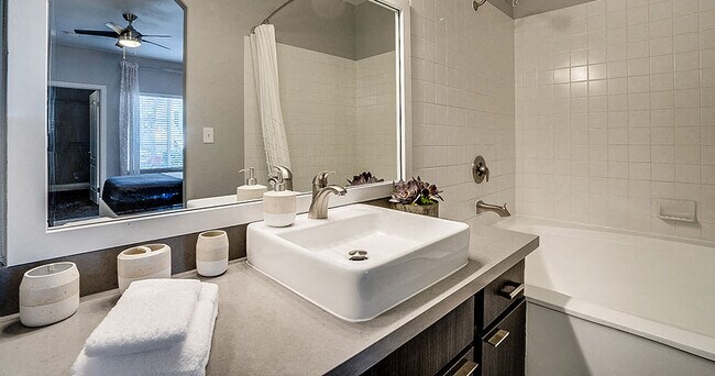 Torreyana Apartment Homes