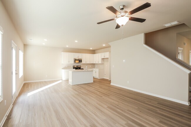 Photo - 3317 Lilac Crk Trl