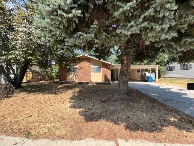 Photo - 1710 Bedford Dr