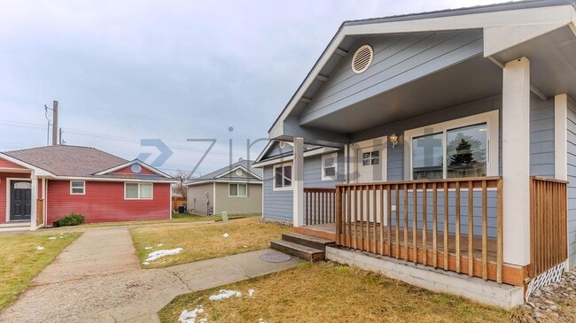 Photo - 7125 N Crestline St