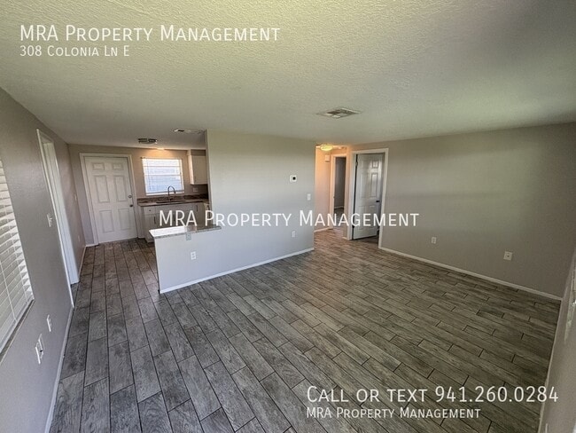 Photo - 308 Colonia Ln E