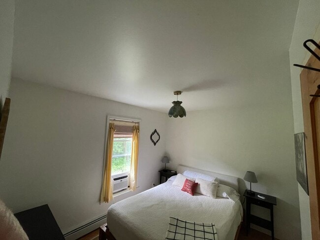 Photo - 28 Beacham Rd