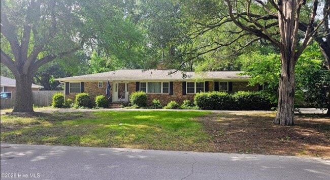 Building Photo - 1446 Audubon Dr SE