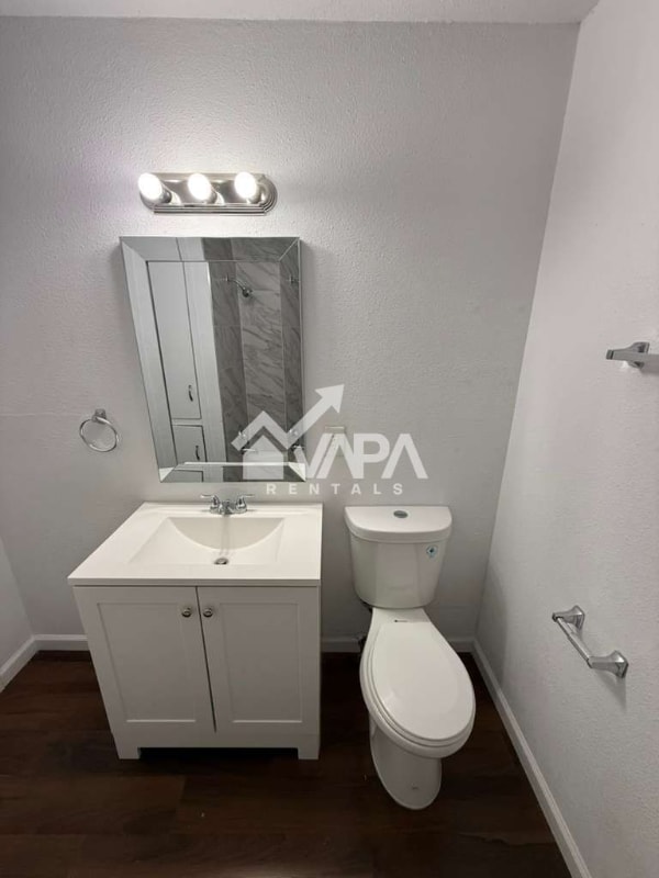 Photo - 407 Creath Pl